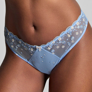 Blossom Brazillian 10582A Daisy Chain Blue